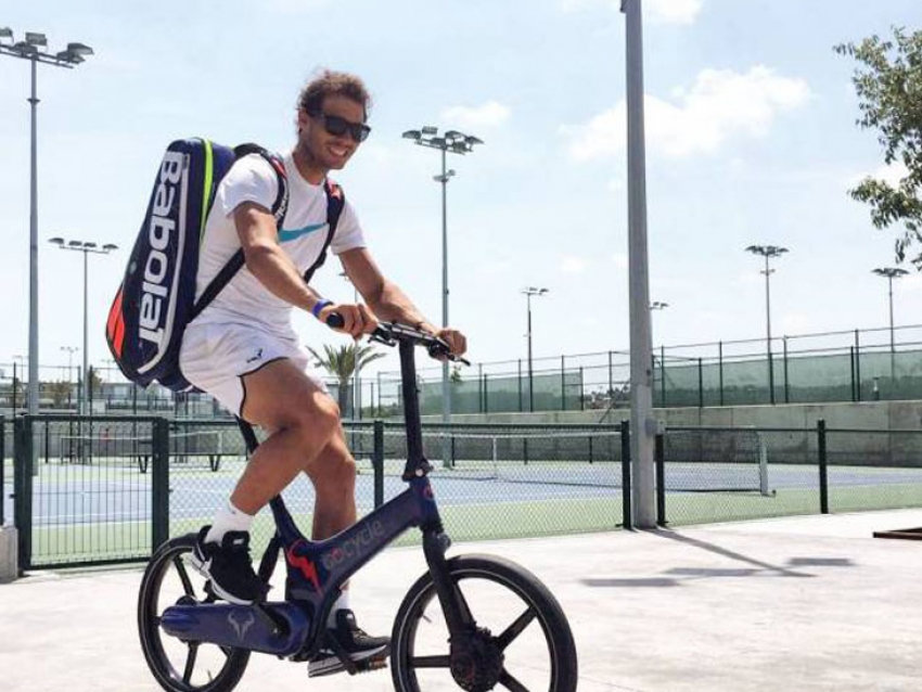 La lujosa bicicleta eléctrica de Rafael Nadal